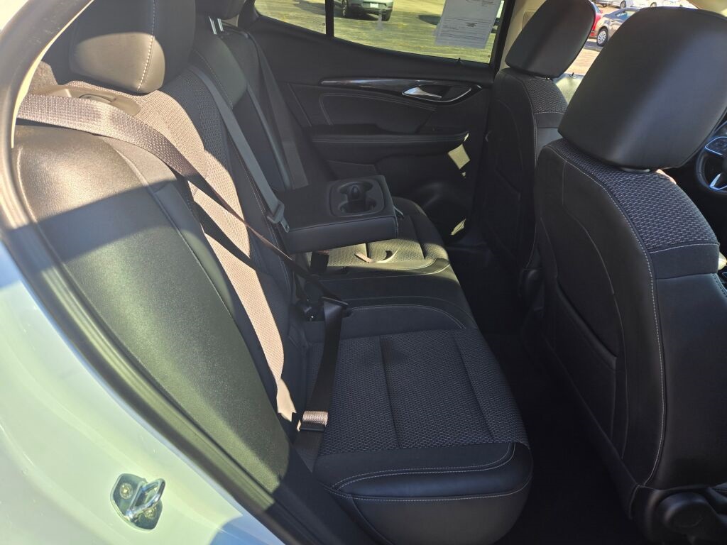 2021 Buick Envision Preferred photo 7