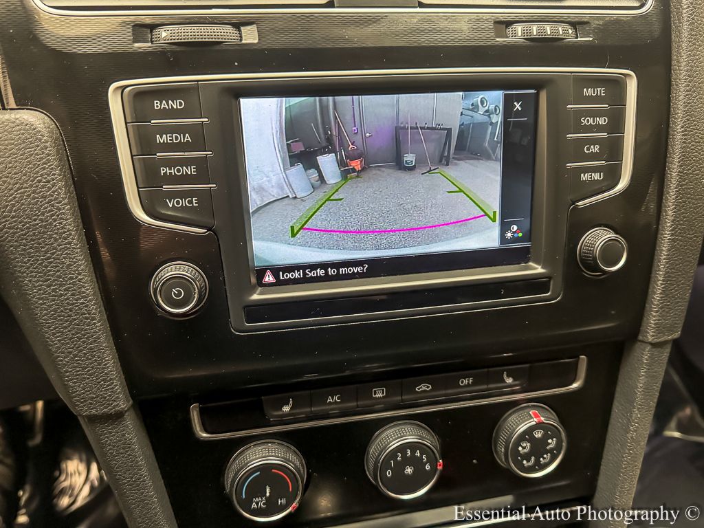 2016 VOLKSWAGEN GOLF GTI - Image 16