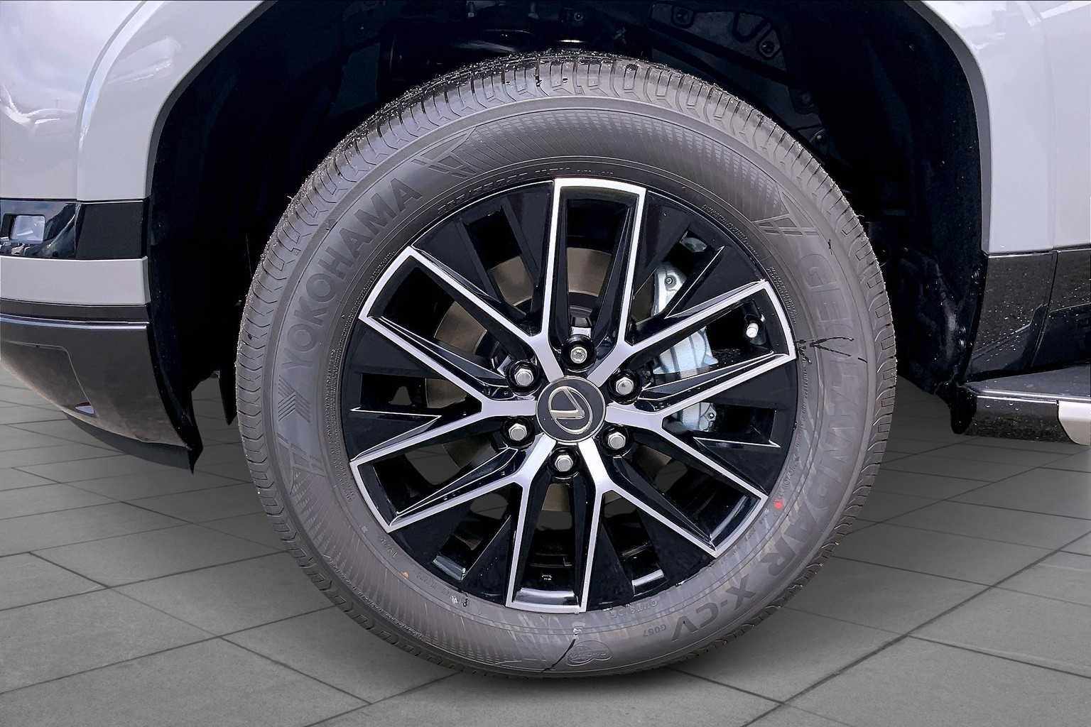 2025 Lexus GX 550 Premium photo 10