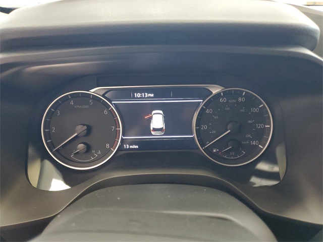 2025 Nissan Rogue SV photo 13