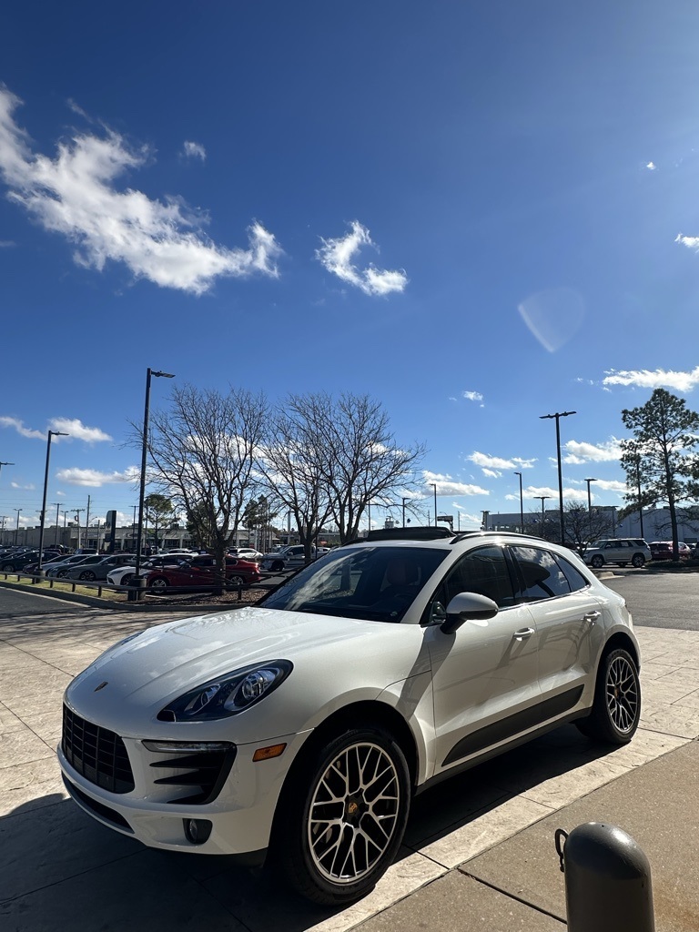 2017 Porsche Macan S's photo