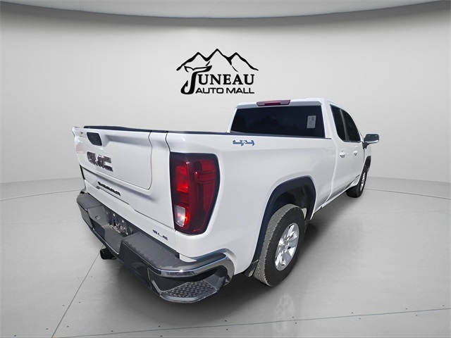 Image of Pre-Owned 2022 GMC Sierra 1500 SLE