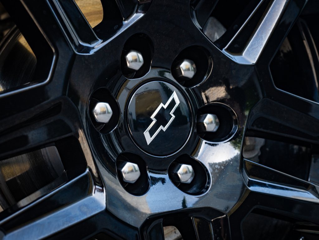 2024 Chevrolet Silverado 1500 RST photo 8