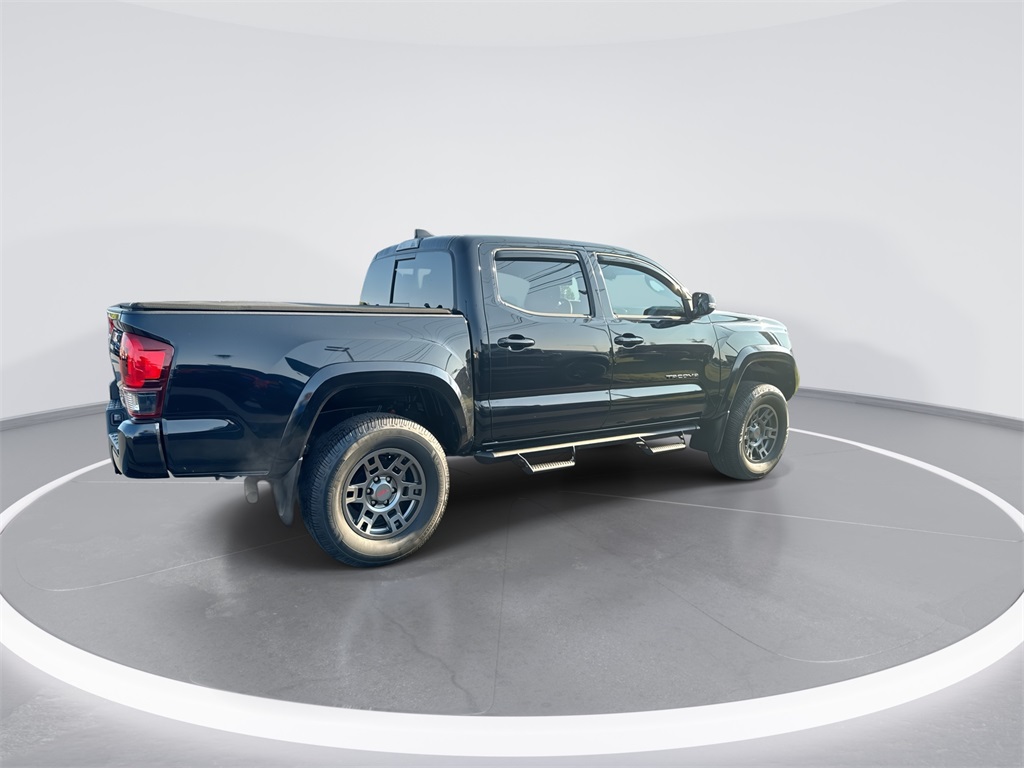 2022 Toyota Tacoma SR5 photo 9