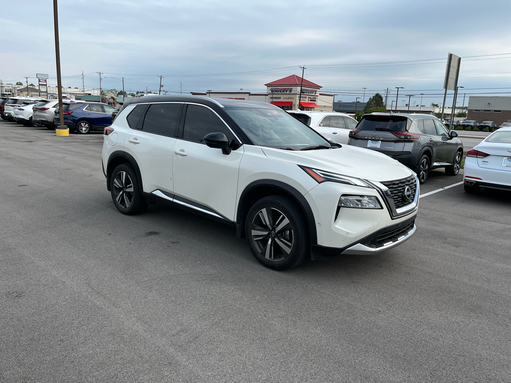 2023 Nissan Rogue Platinum photo 2