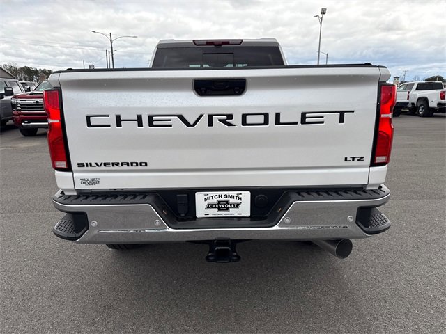 2024 Chevrolet Silverado 2500HD LTZ photo 4