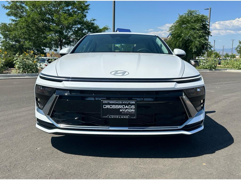 2024 Hyundai Sonata SEL photo 2