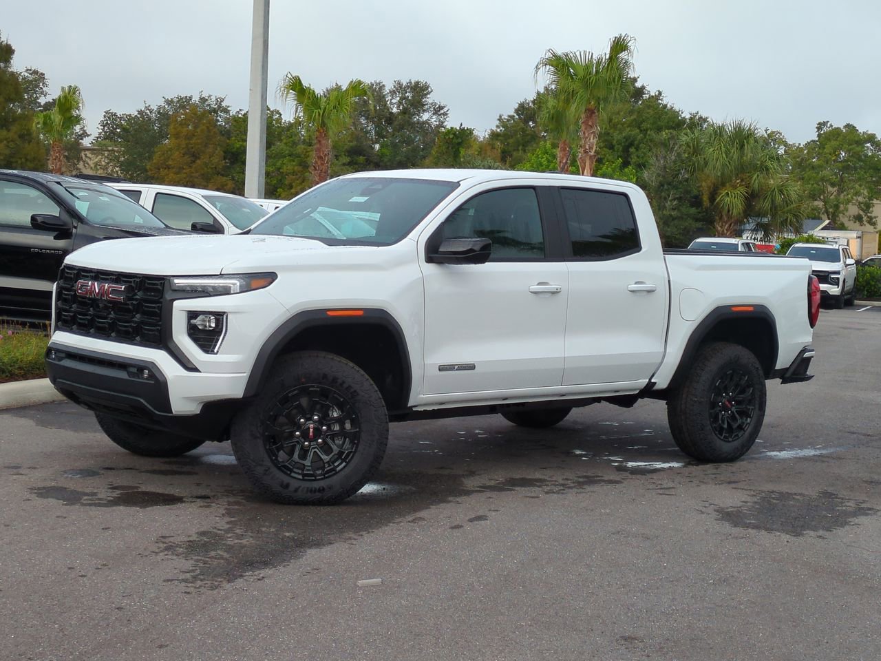 2026 GMC Canyon Elevation's photo