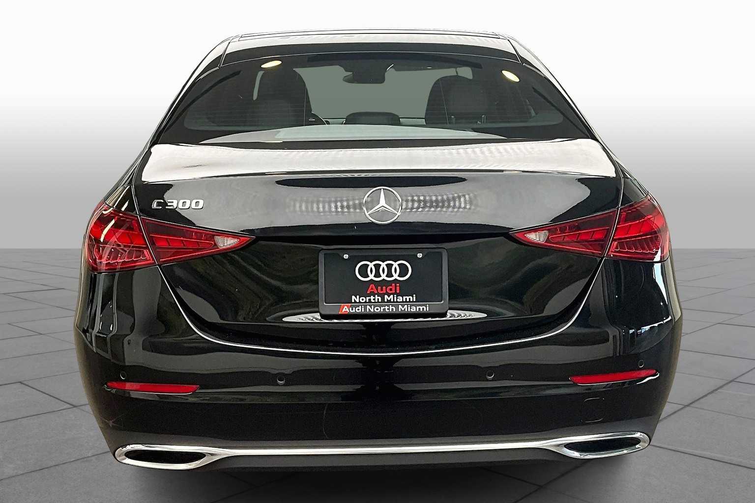 2025 Mercedes Benz C 300 photo 4