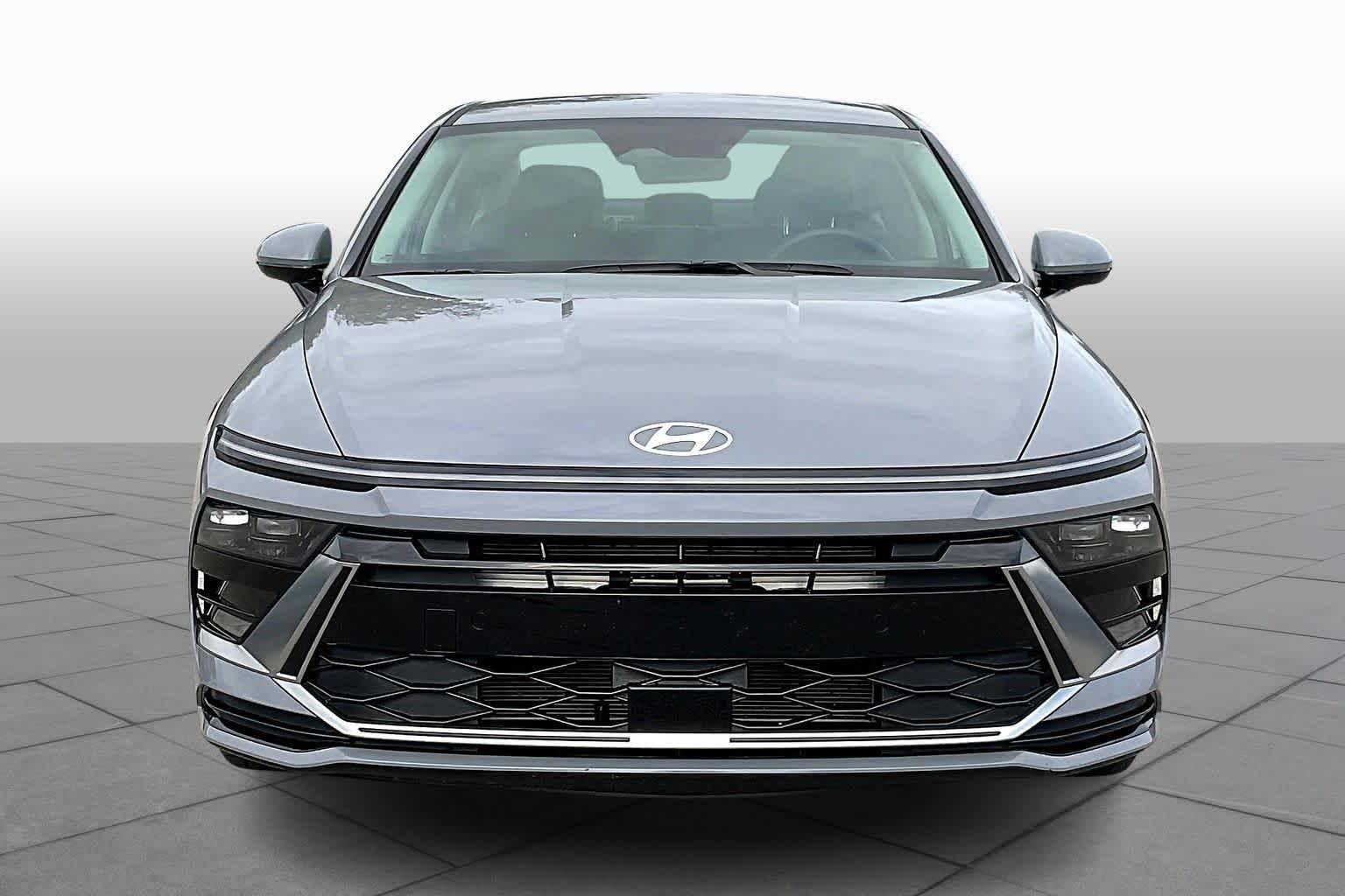 2024 Hyundai Sonata SEL photo 3