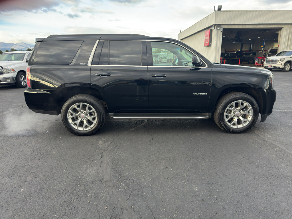 2015 Gmc Yukon SLT photo 2
