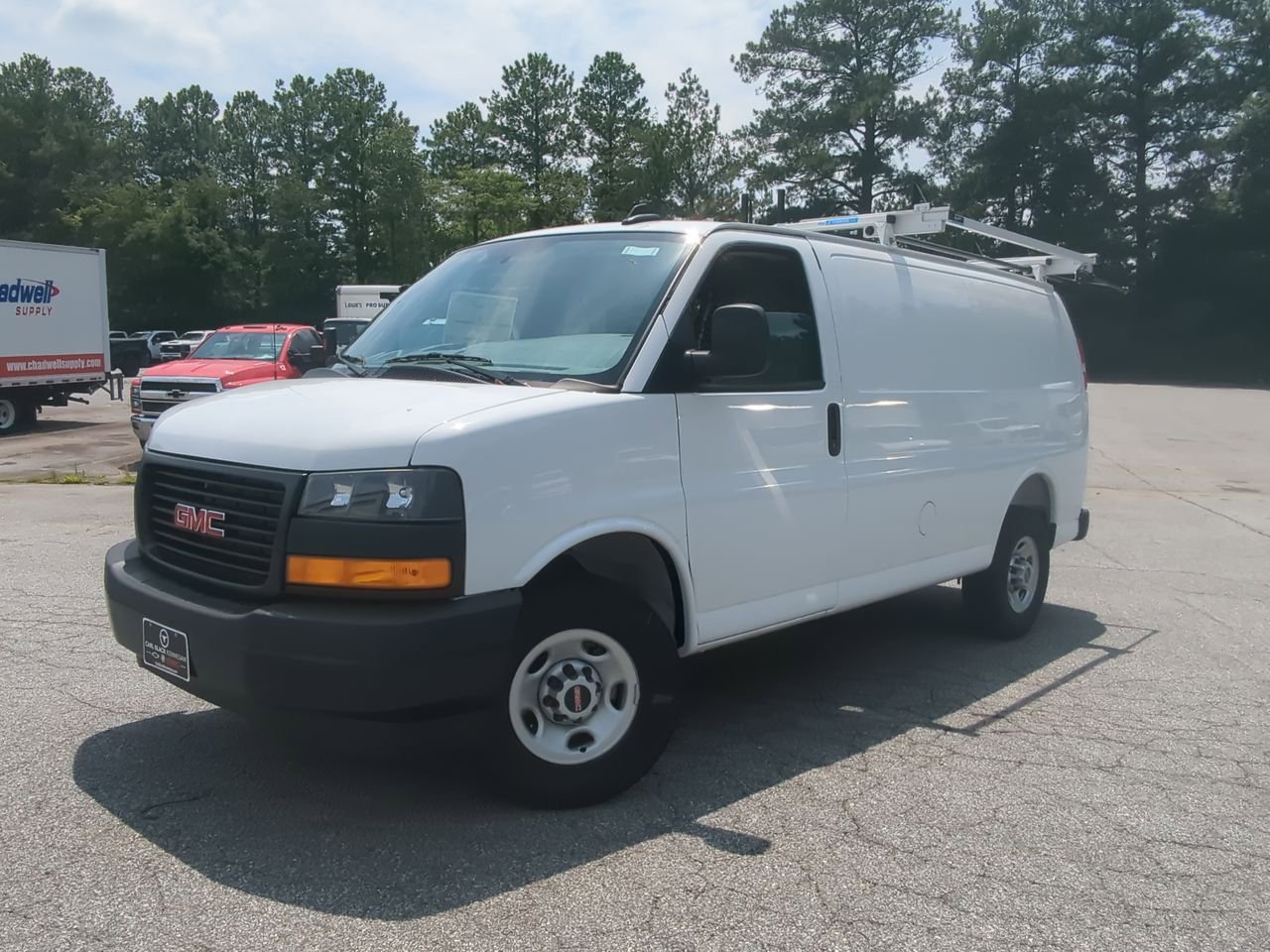 2025 GMC Savana Cargo Work Van's photo