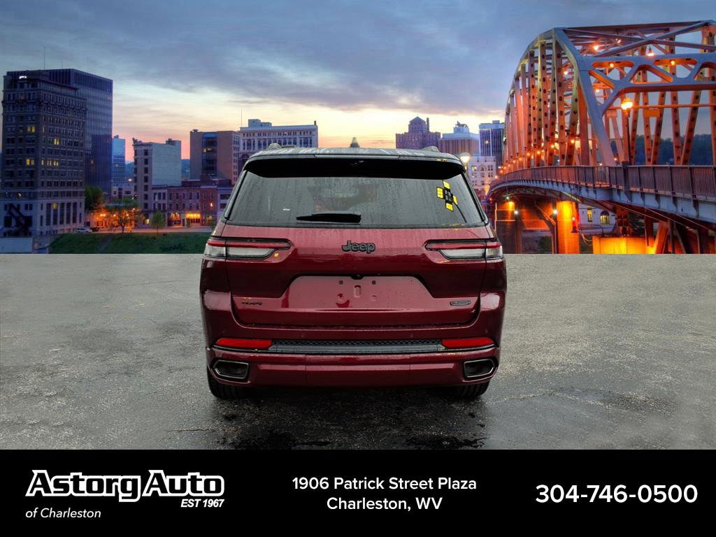 2024 Jeep Grand Cherokee L Summit Reserve photo 4