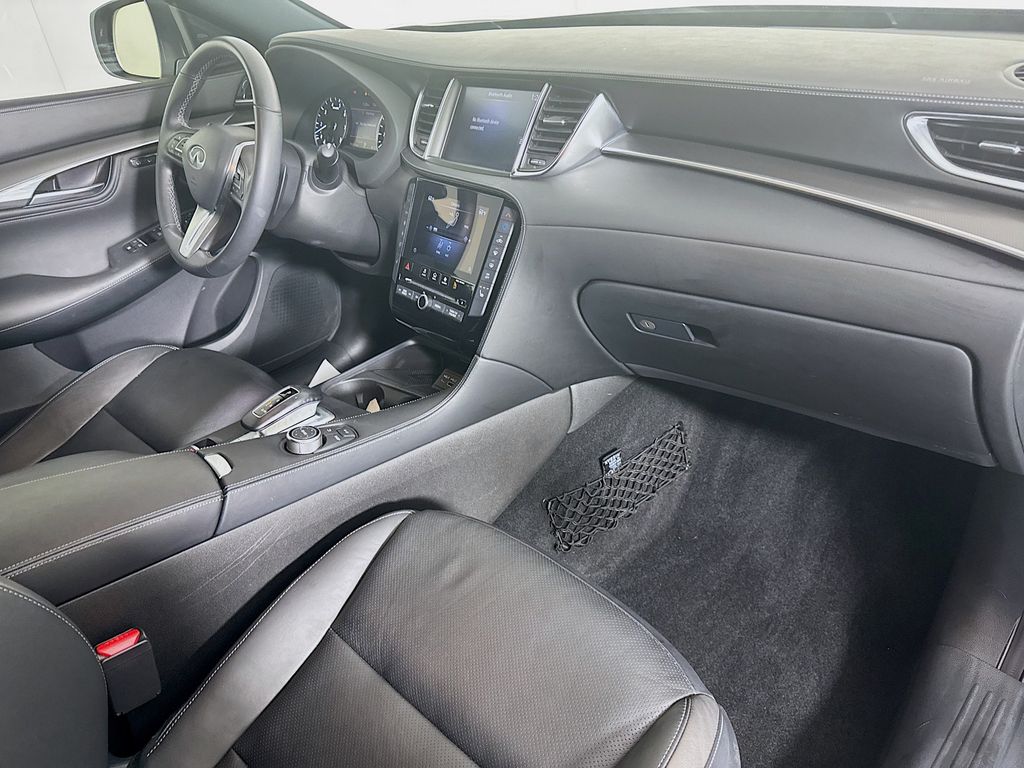 2024 Infiniti QX55 Luxe photo 32