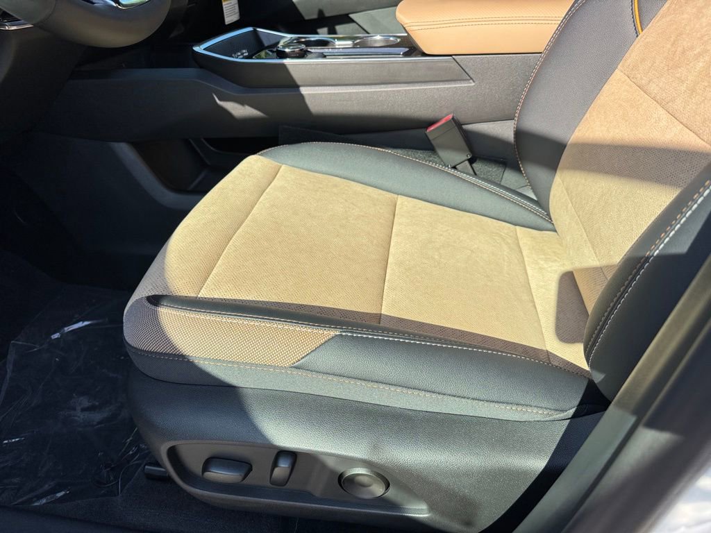 2026 Chevrolet Equinox ACTIV photo 22