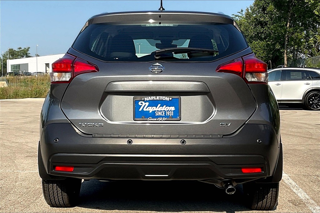 2020 Nissan Kicks SV photo 4