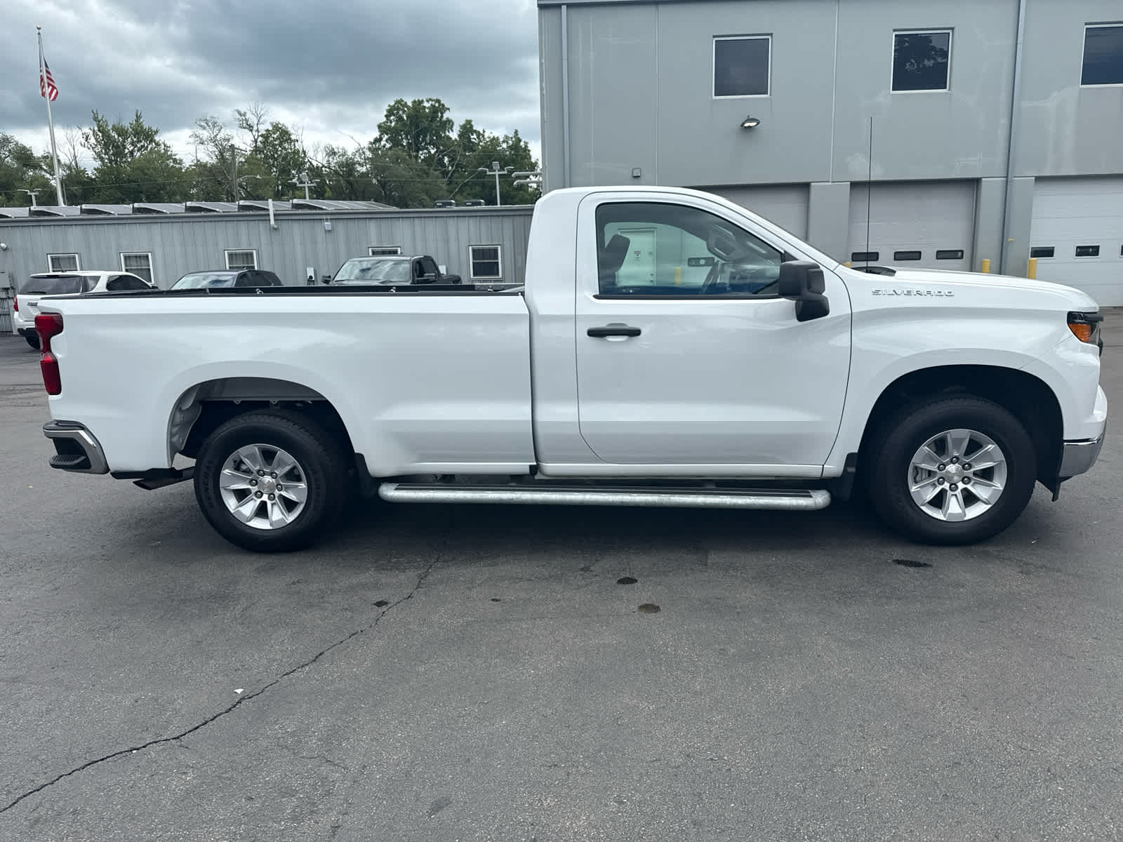 2024 Chevrolet Silverado 1500 Work Truck photo 2