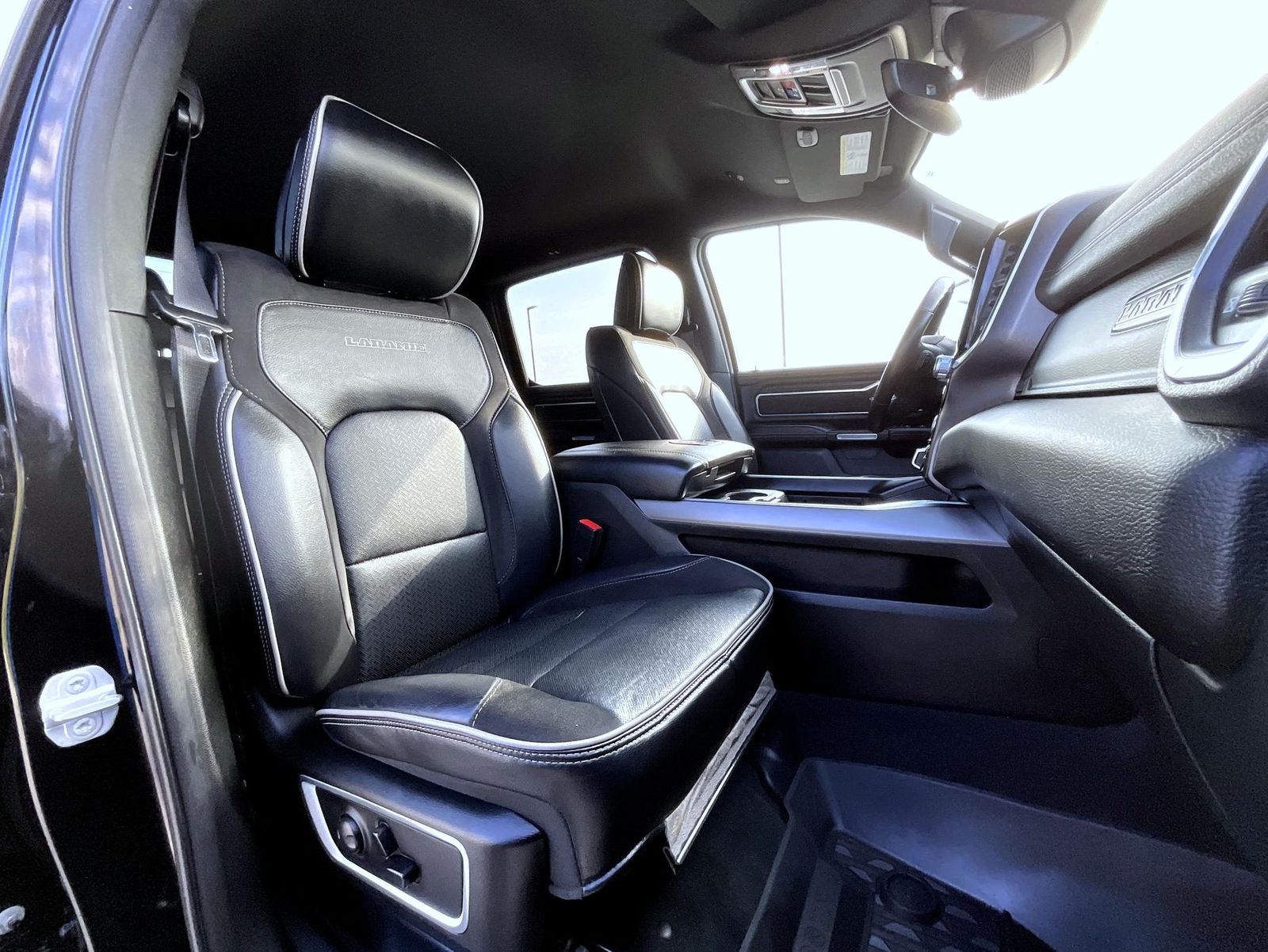 2023 Ram 1500 Laramie photo 16