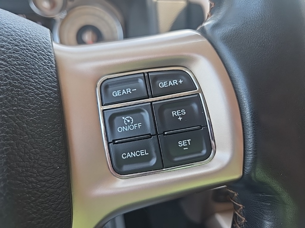 2017 Ram 1500 Laramie photo 47