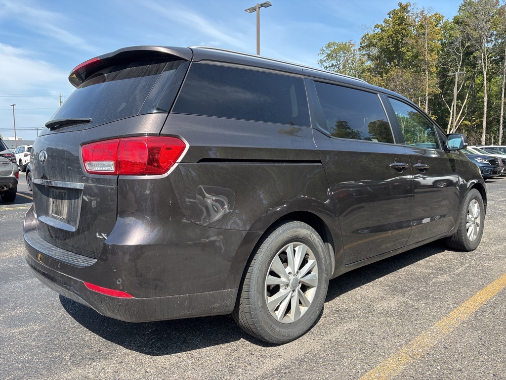 2017 Kia Sedona LX photo 13