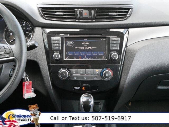 2021 Nissan Rogue Sport S photo 12
