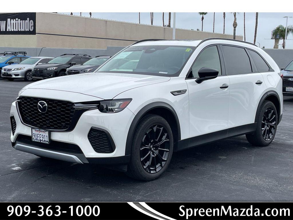 2025 Mazda CX-70 Premium Package's photo