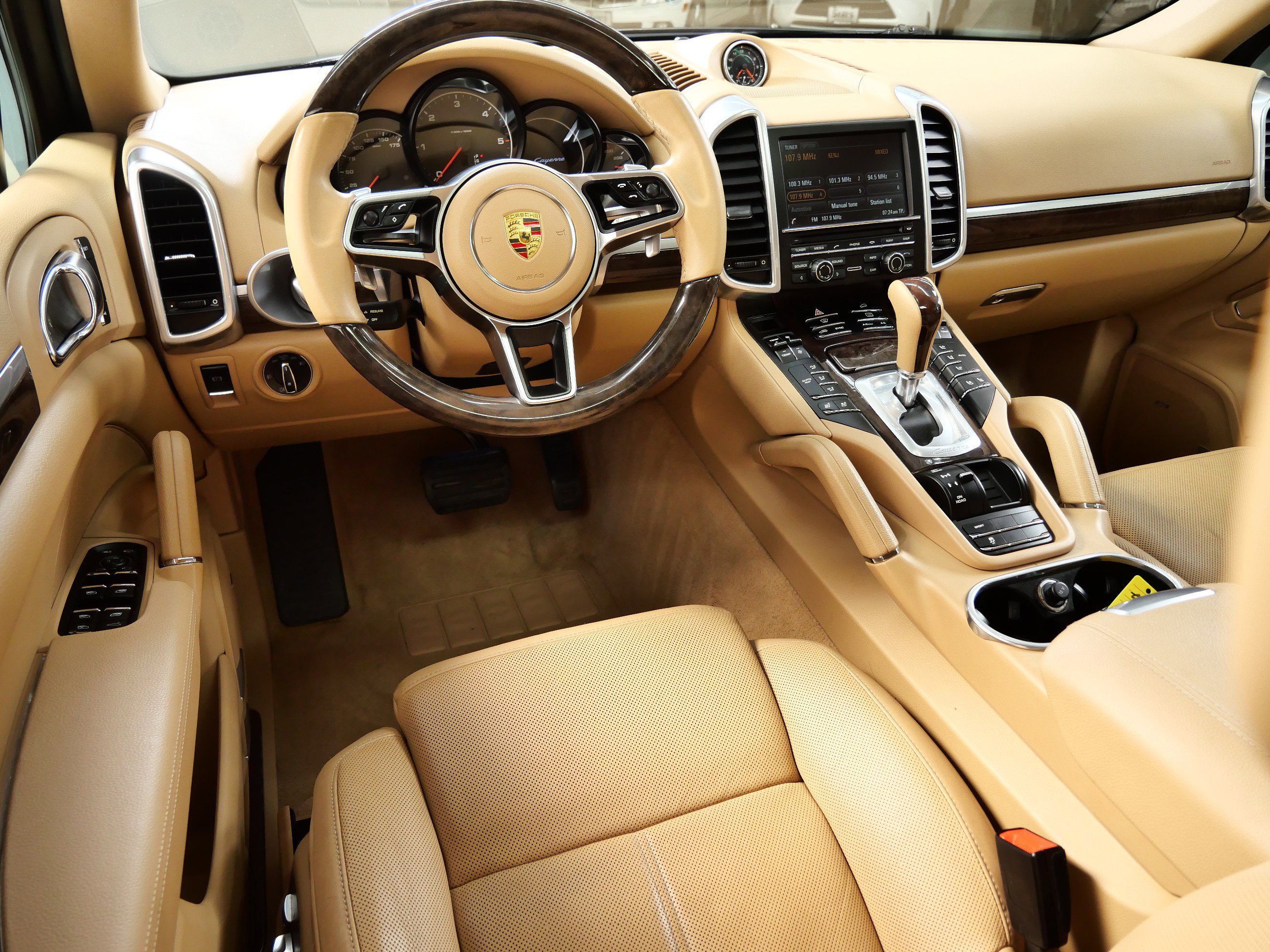 Used 2015 Porsche Cayenne Diesel with VIN WP1AF2A20FLA33259 for sale in Minnetonka, Minnesota