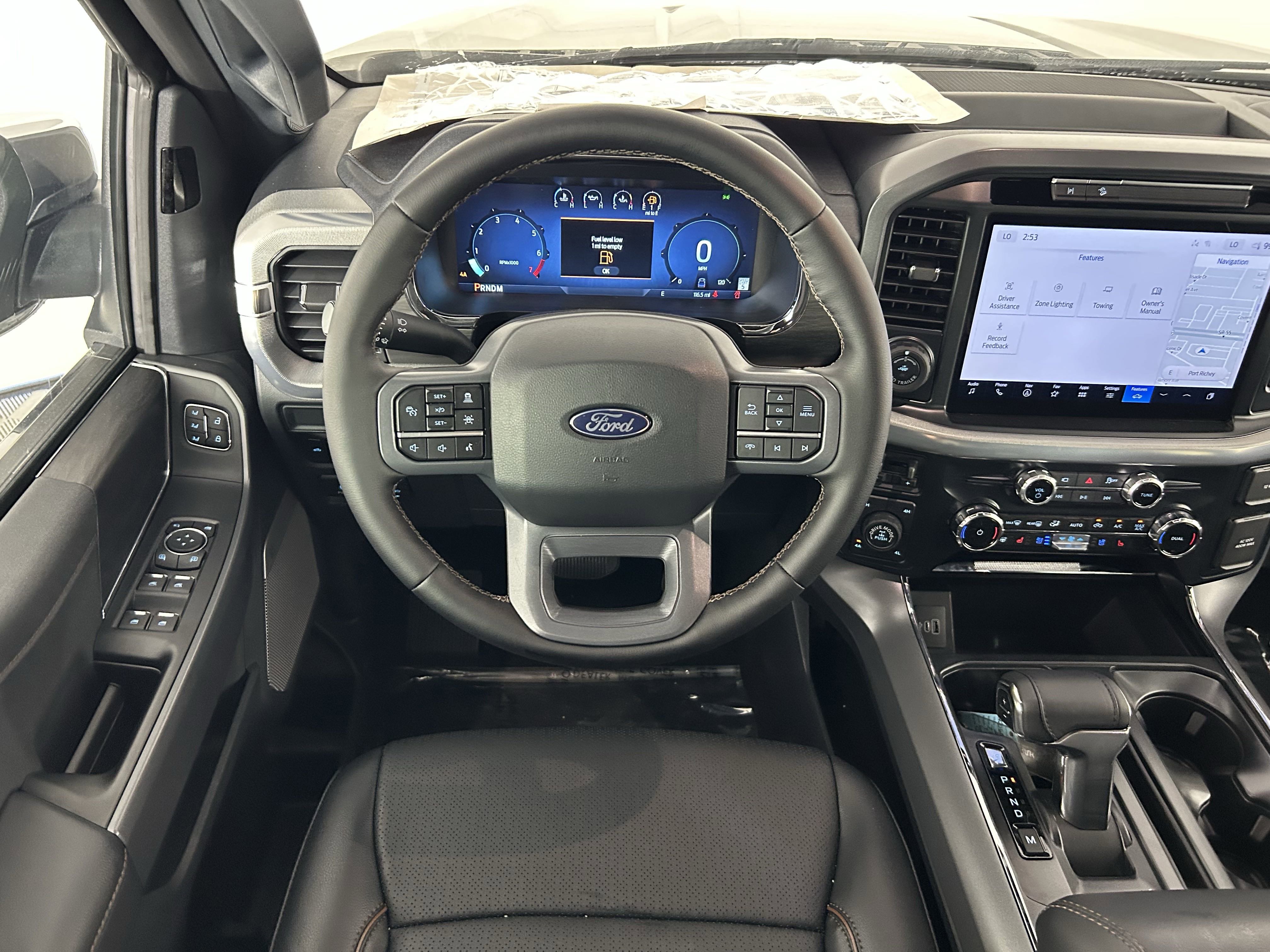 2025 Ford F-150 Lariat photo 12