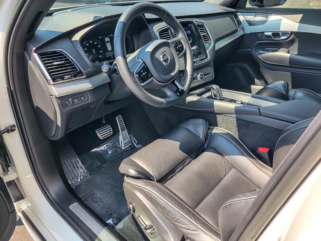 2022 VOLVO XC90 - Image 9