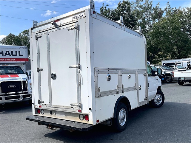 2018 Ford E-350 photo 4