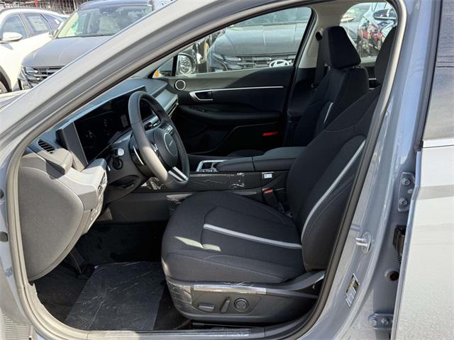 2026 Hyundai Sonata SEL Sport photo 12