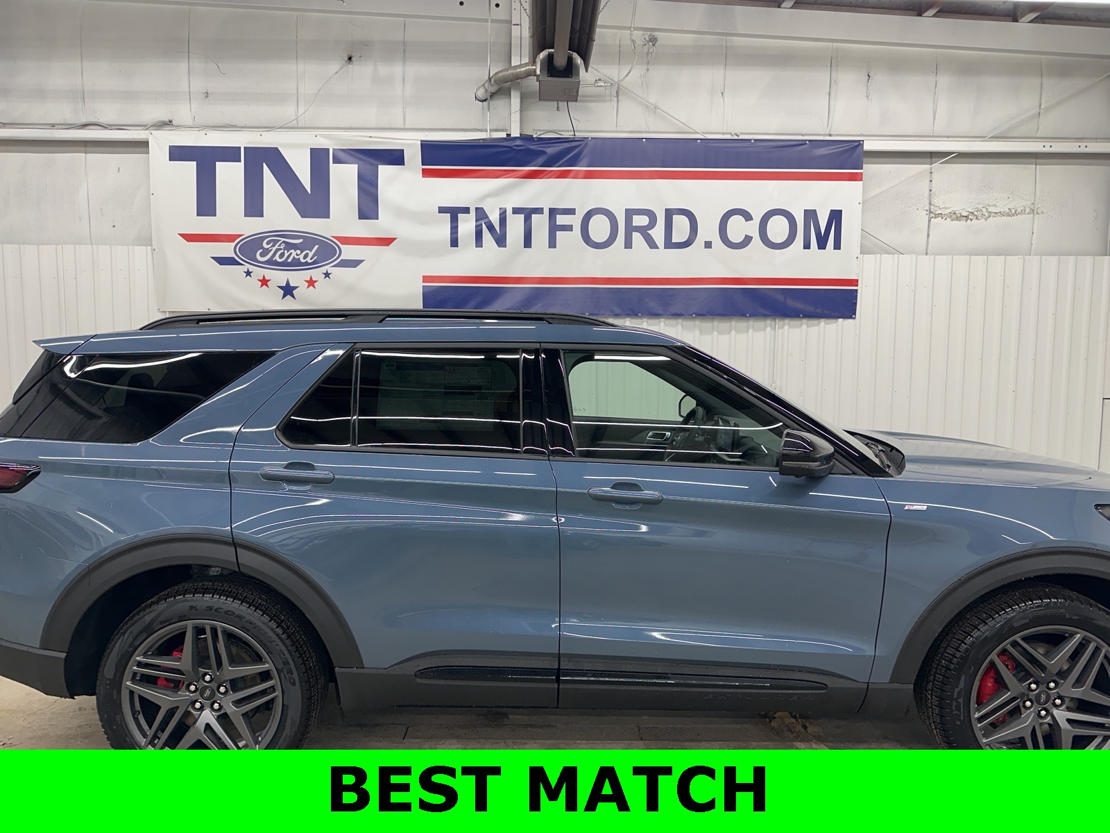 2026 Ford Explorer ST-LINE's photo