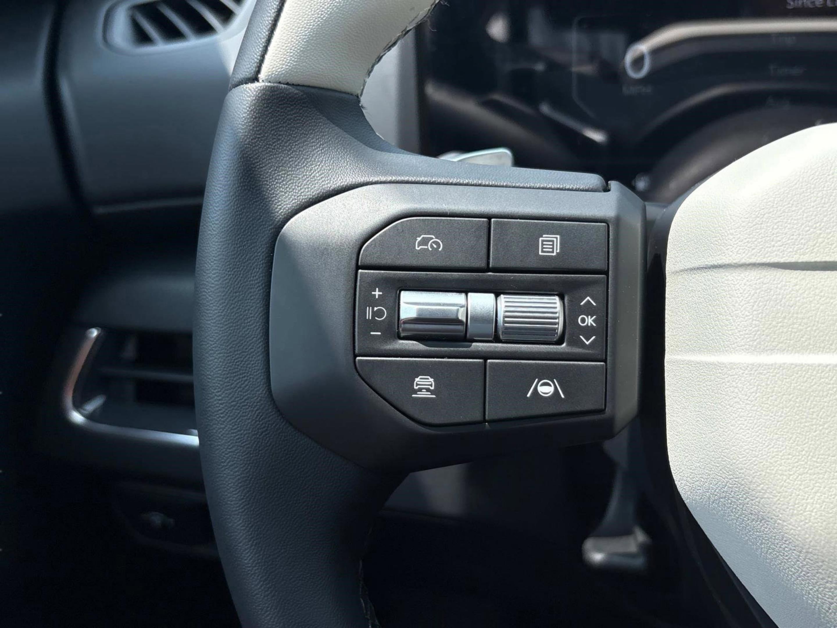 2025 Kia K4 GT-Line photo 22