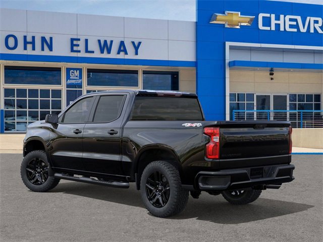 2026 Chevrolet Silverado Custom photo 2