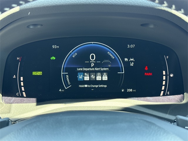 2025 Toyota Camry SE photo 17