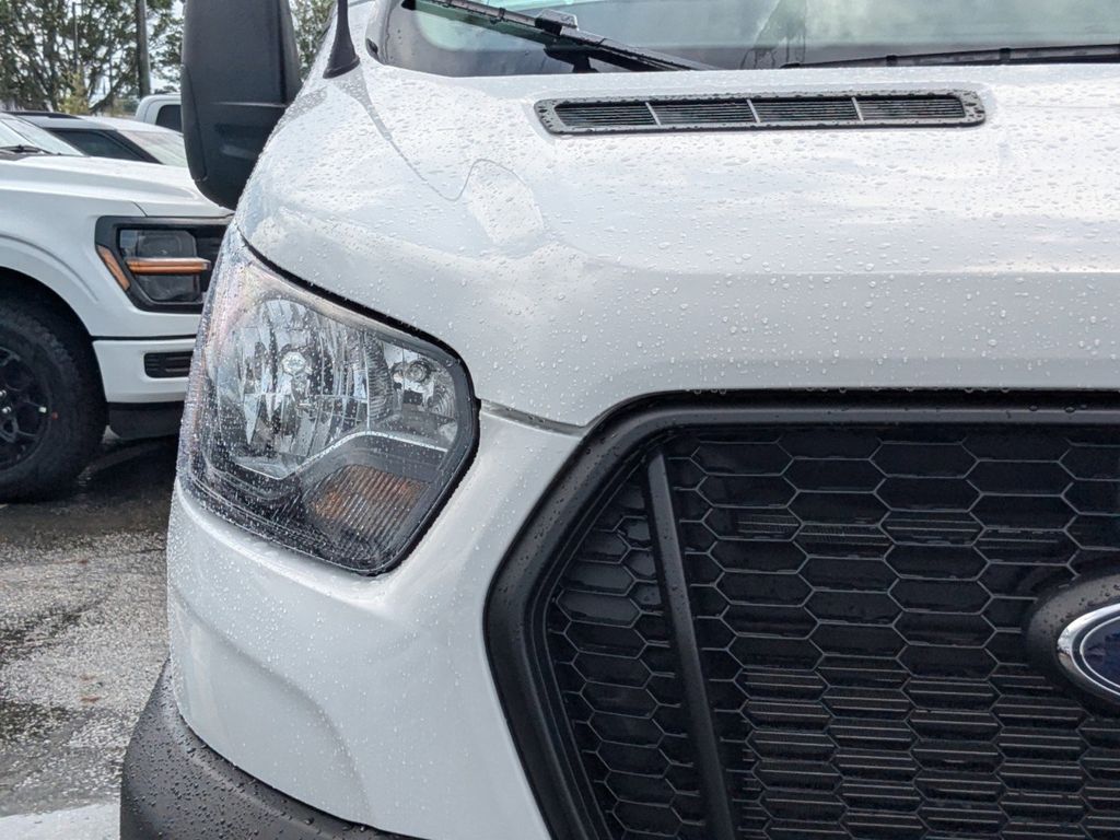 2025 Ford Transit photo 9