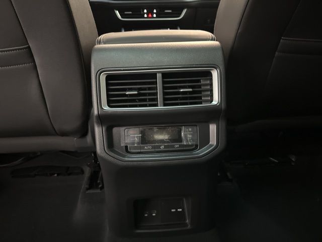 2026 Volkswagen Atlas SE Technology photo 27