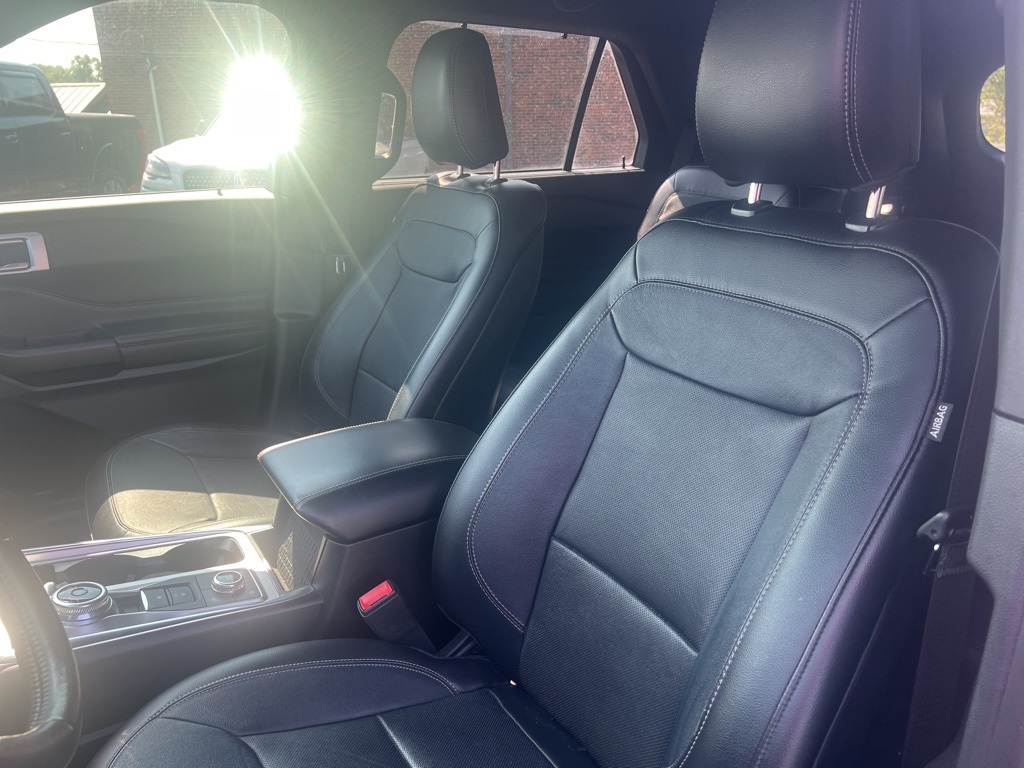 2020 Ford Explorer Limited photo 3