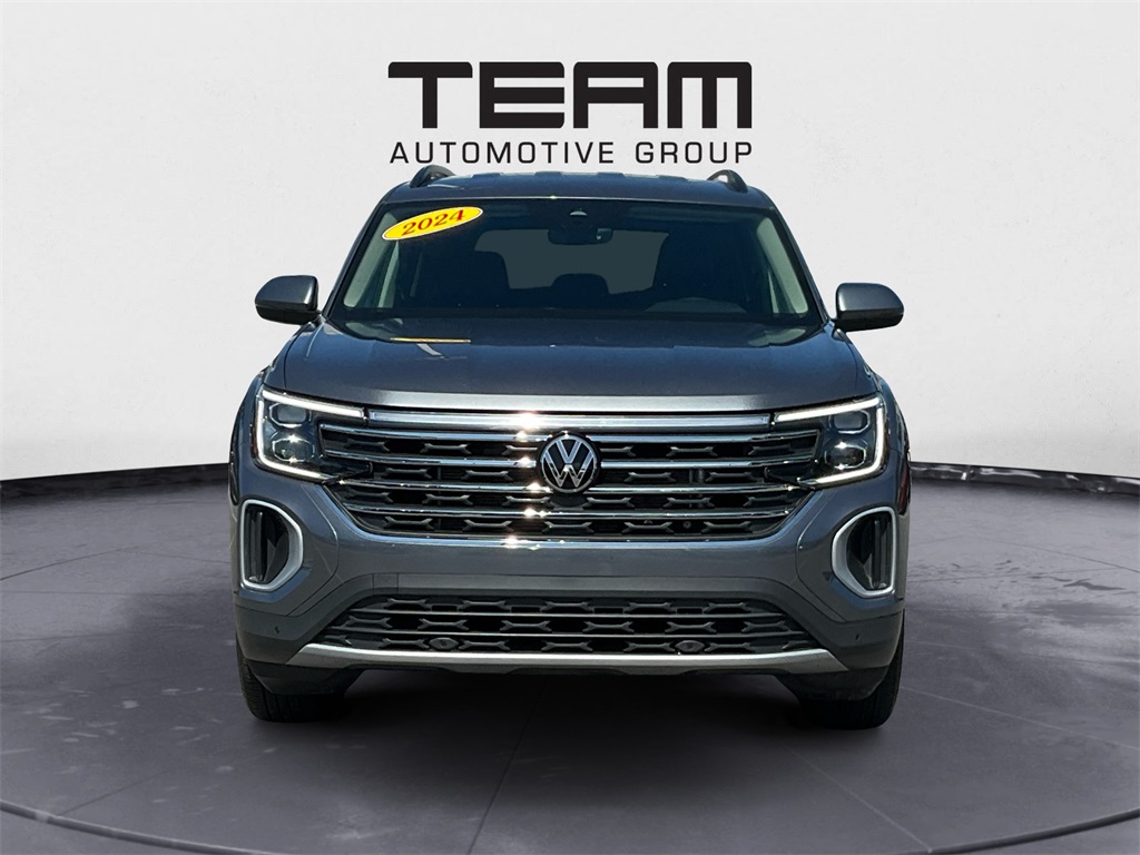 2024 Volkswagen Atlas SE Technology photo 2