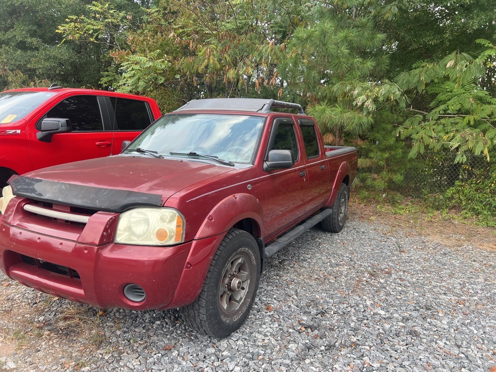 2004 Nissan Frontier XE photo 2