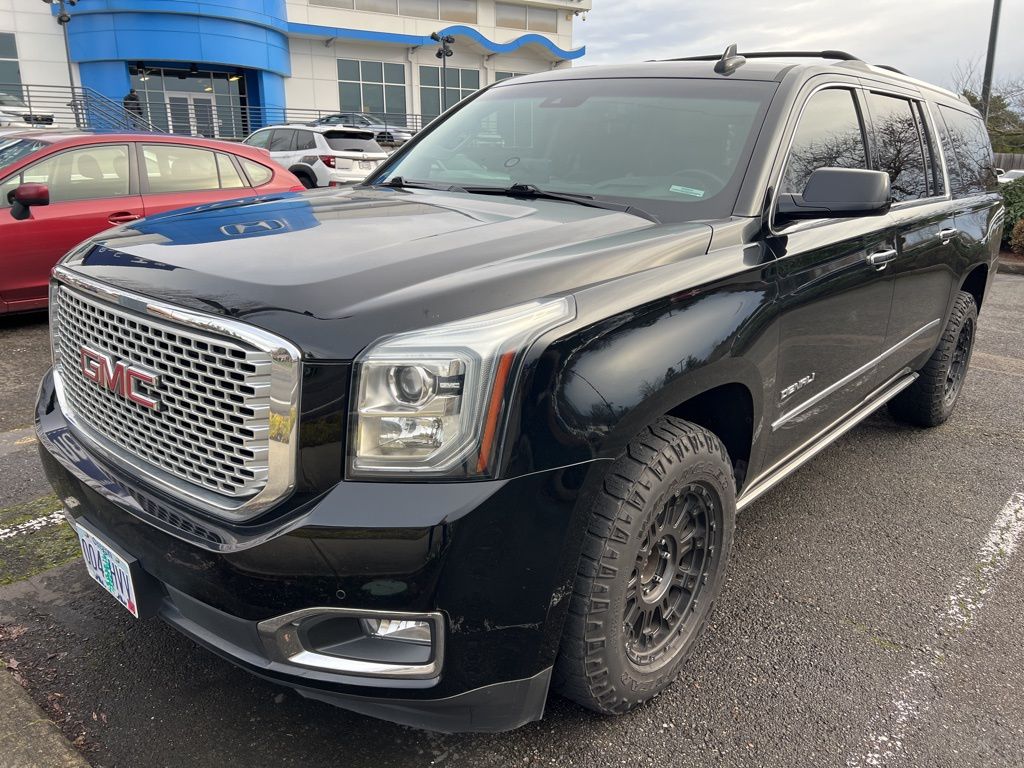 2016 GMC Yukon XL Denali's photo