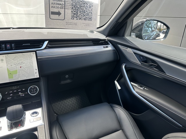2026 Jaguar F-PACE P250 R-Dynamic S photo 16