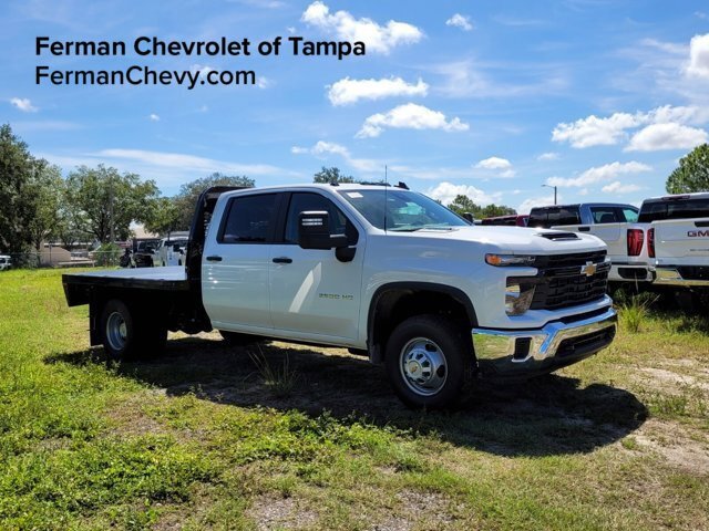 2024 Chevrolet Silverado 3500 Chassis Cab Work Truck's photo
