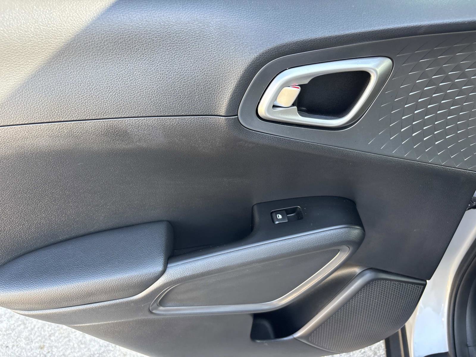 2021 Kia Soul S photo 19