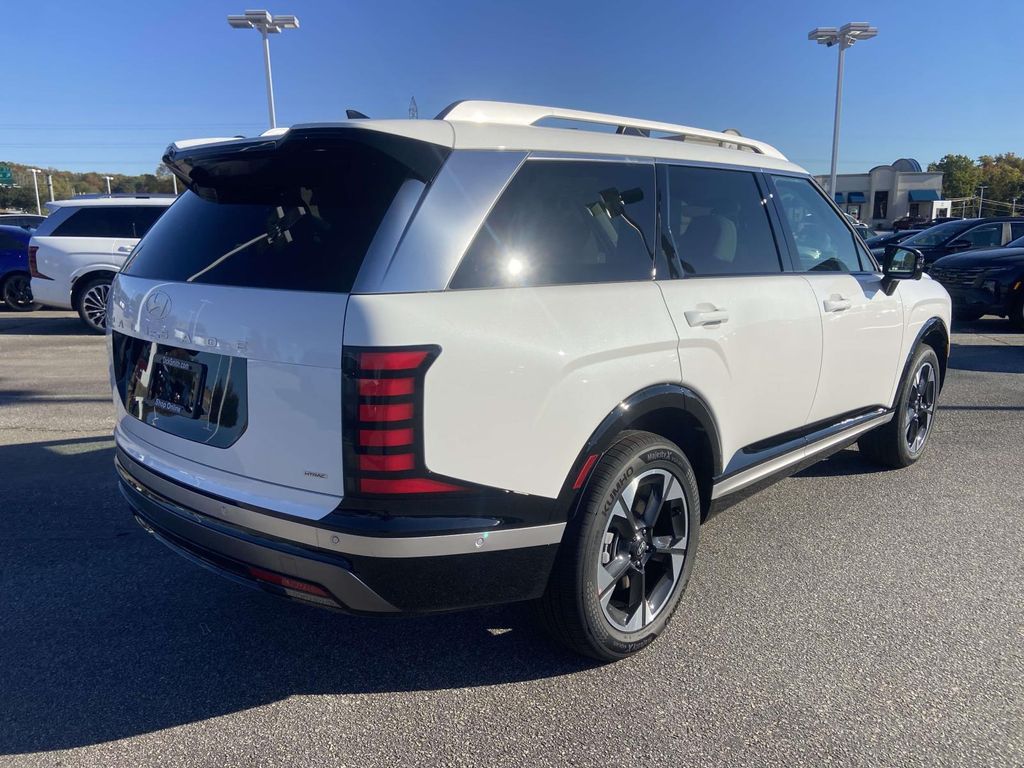2026 Hyundai Palisade Limited photo 3