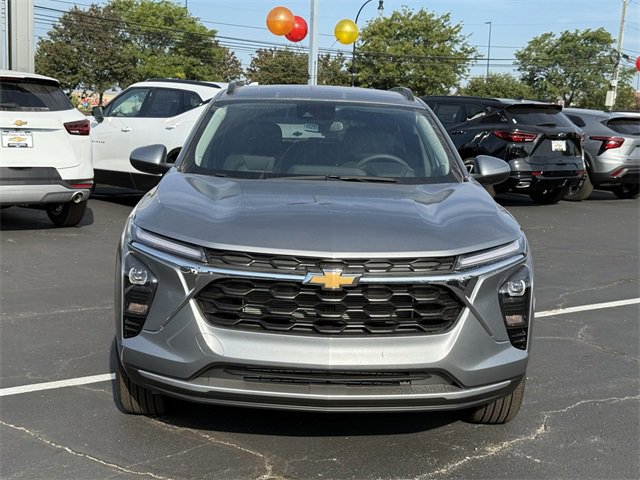 2026 Chevrolet Trax LT photo 2