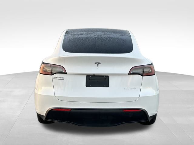 2023 Tesla Model Y Long Range photo 8