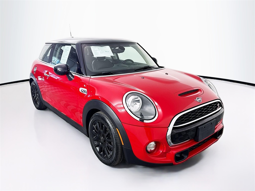 2019 MINI Hardtop 2 Door S's photo