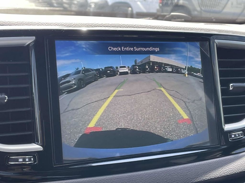 2025 Chrysler Voyager LX photo 34