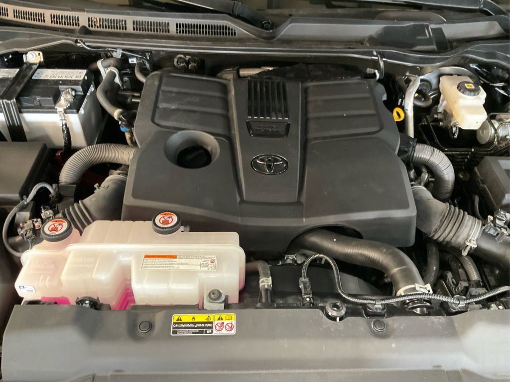 2022 Toyota Tundra Limited photo 20